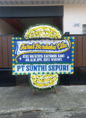 Papan Bunga Duka di Ngada