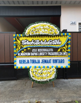 Papan Bunga Duka di Ngada